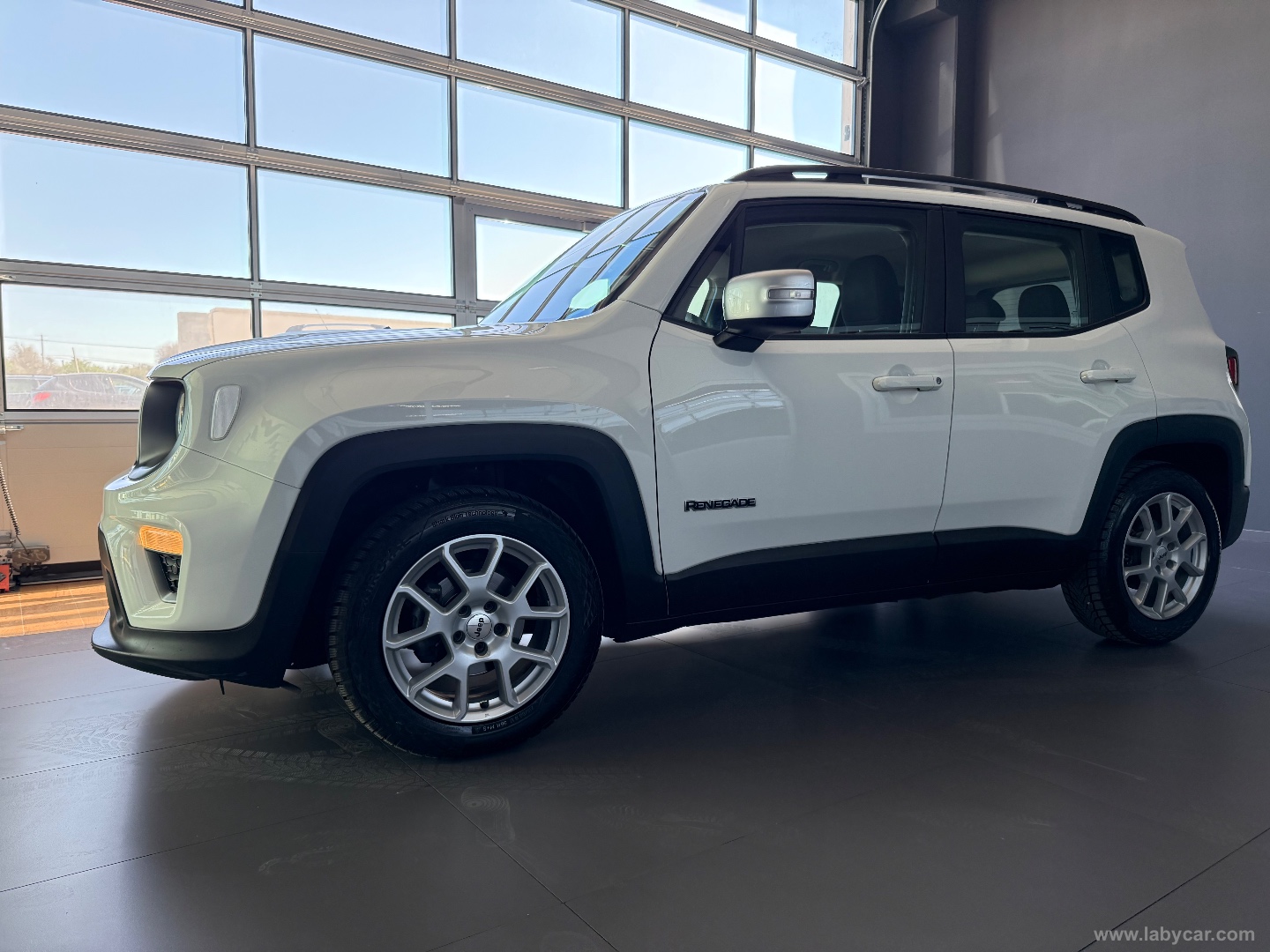 Renegade 1.6 Mjt 130CV Limited - immagine 2
