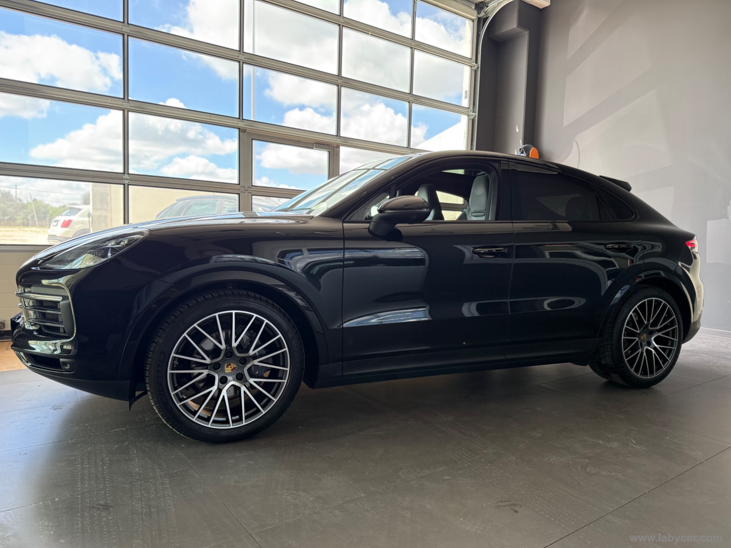Cayenne Coupè 3.0 V6 - immagine 2