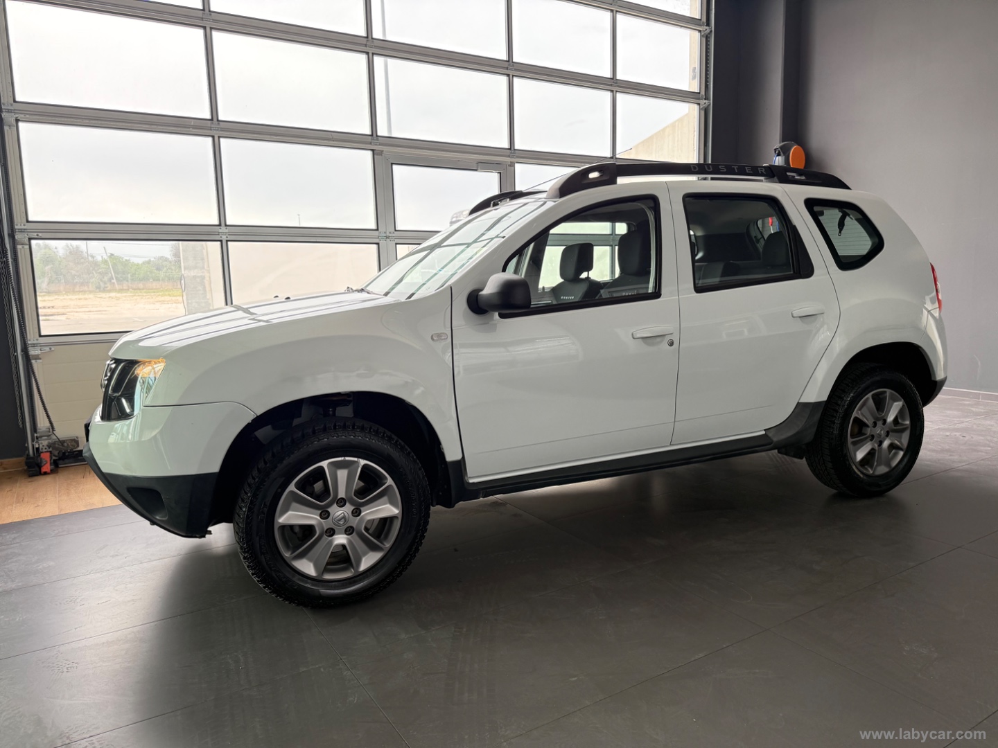 Duster 1.5 dCi 110 CV 4x4 Ambiance - immagine 2