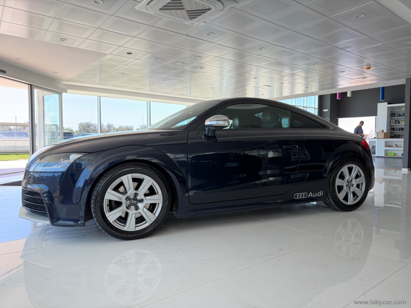 TT Coupé 2.0 TDI quattro - immagine 2