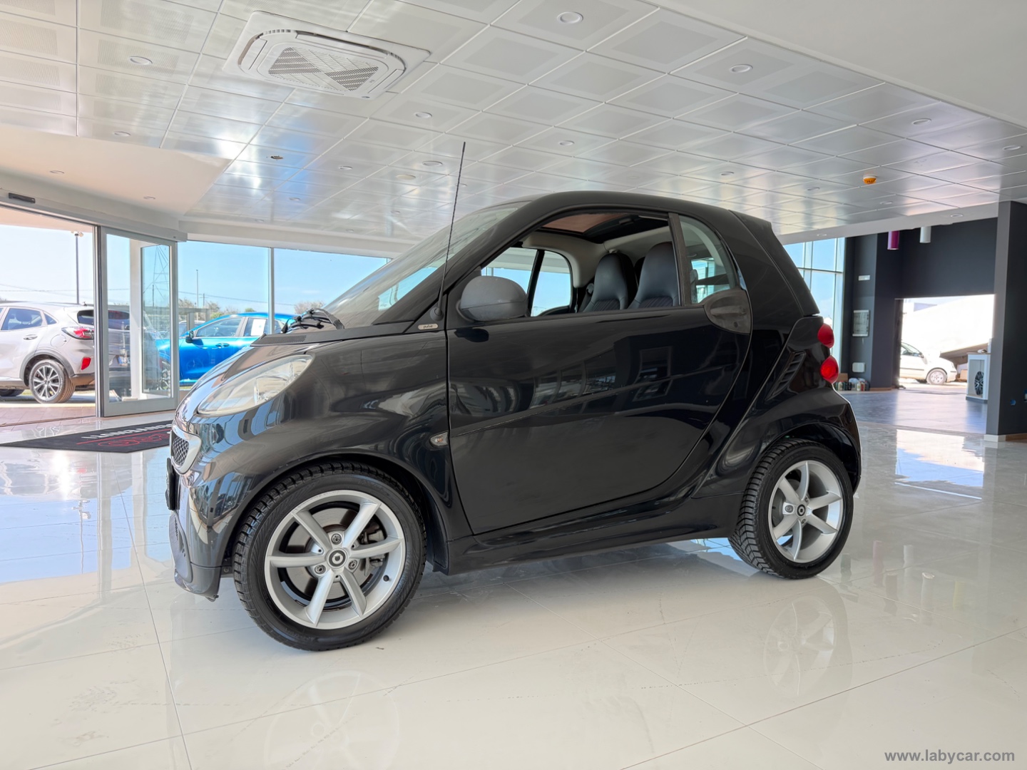 fortwo 1000 52 kW MHD coupé passion - immagine 2