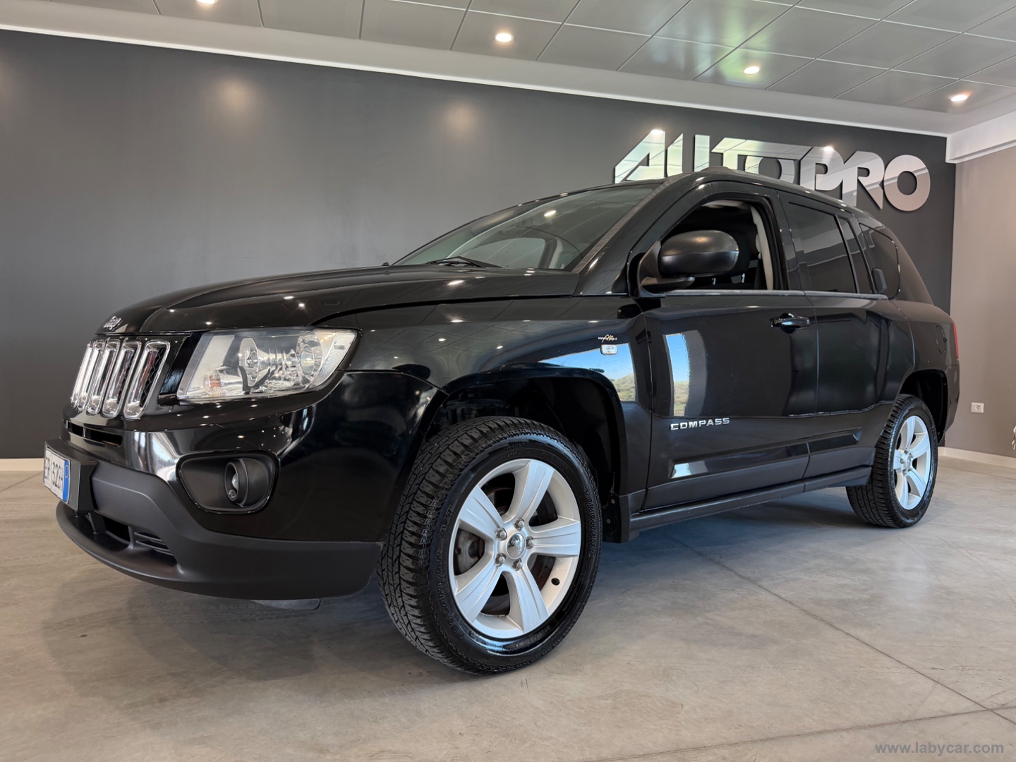 Compass 2.2 CRD Limited Black Edition - immagine 2