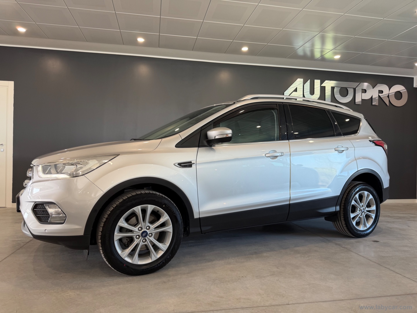 Kuga 1.5 TDCI 120CV S&S 2WD Pow.Edition - immagine 2