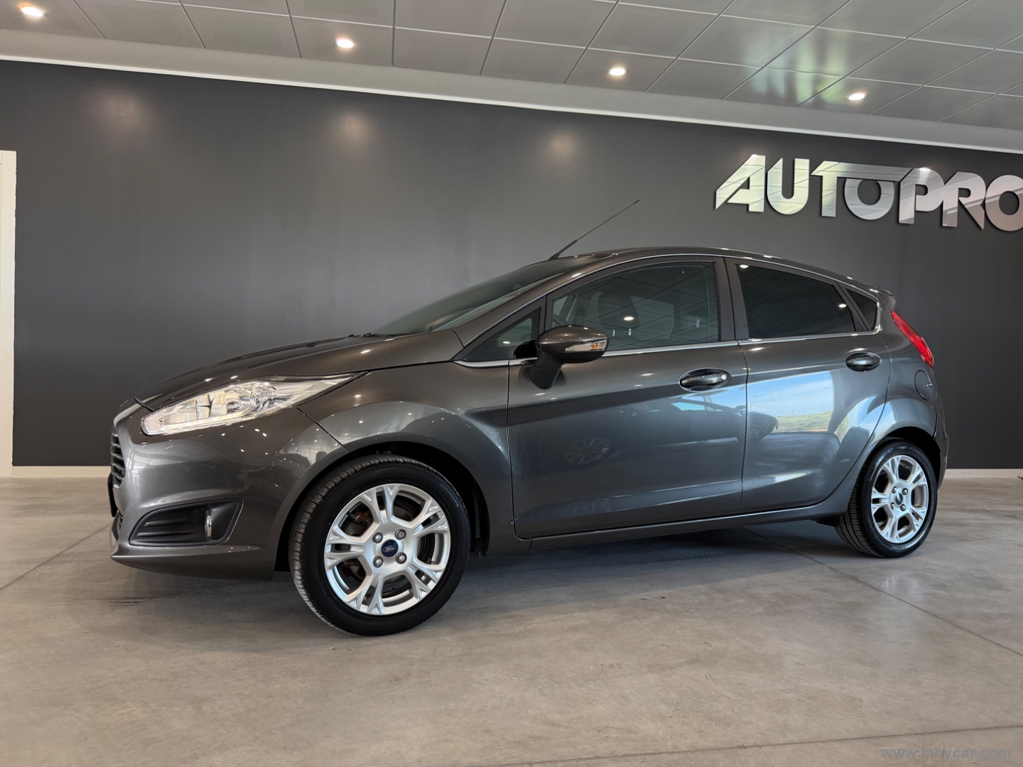Fiesta 1.5 TDCi 95 CV 5p. Titanium - immagine 2
