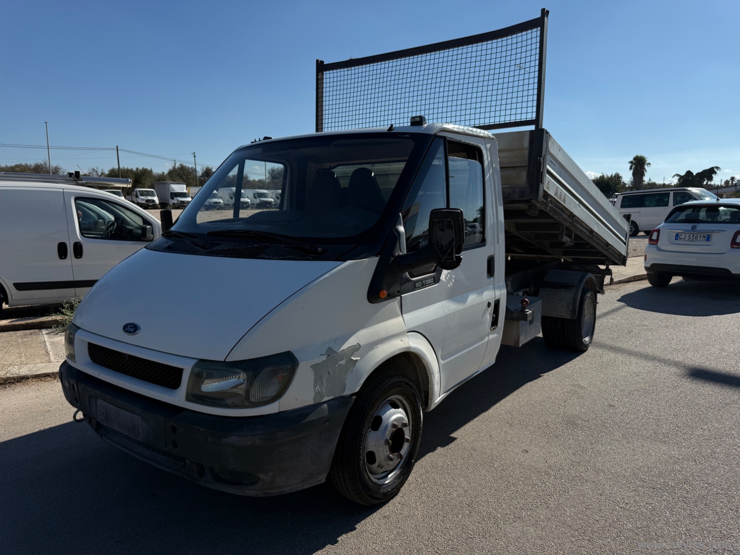 Transit 350 2.4 TD/90 PL-RG Cabinato - immagine 2