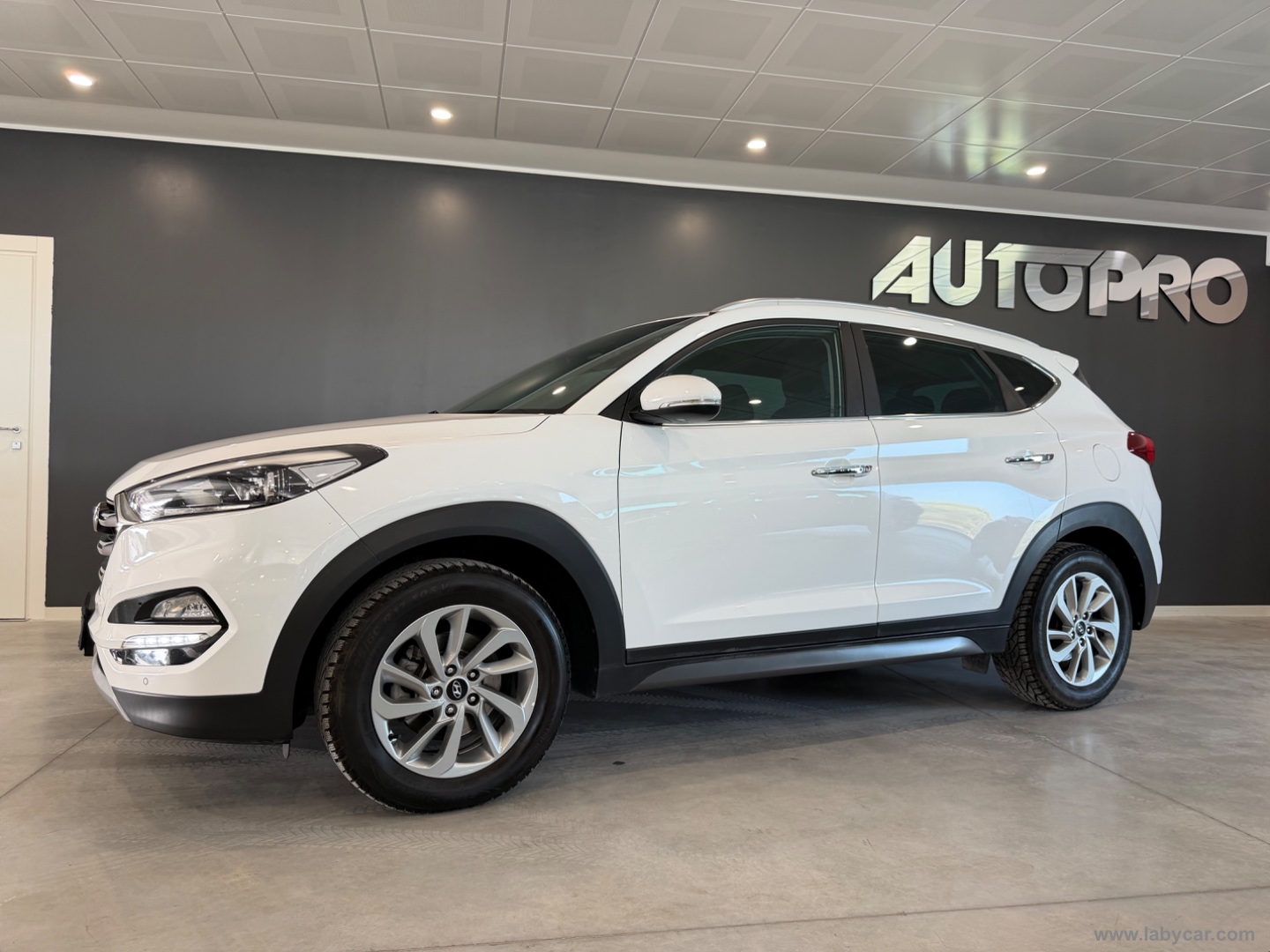 Tucson 1.7 CRDi Classic - immagine 2