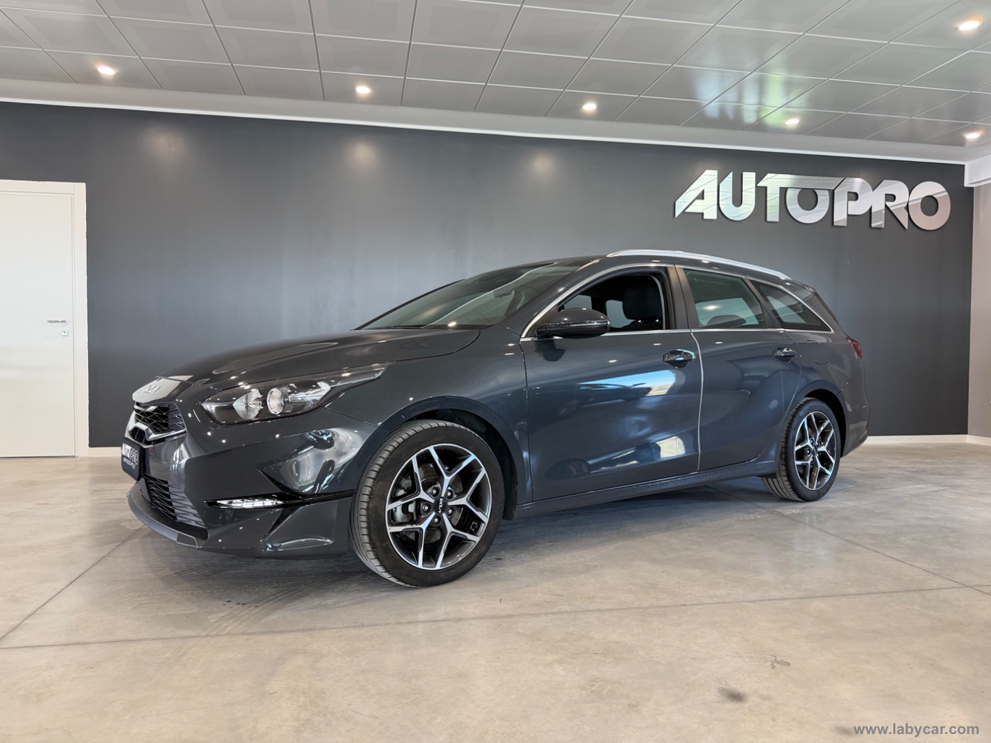 Ceed 1.6 CRDi 136 CV MHEV DCT SW Busin. - immagine 2