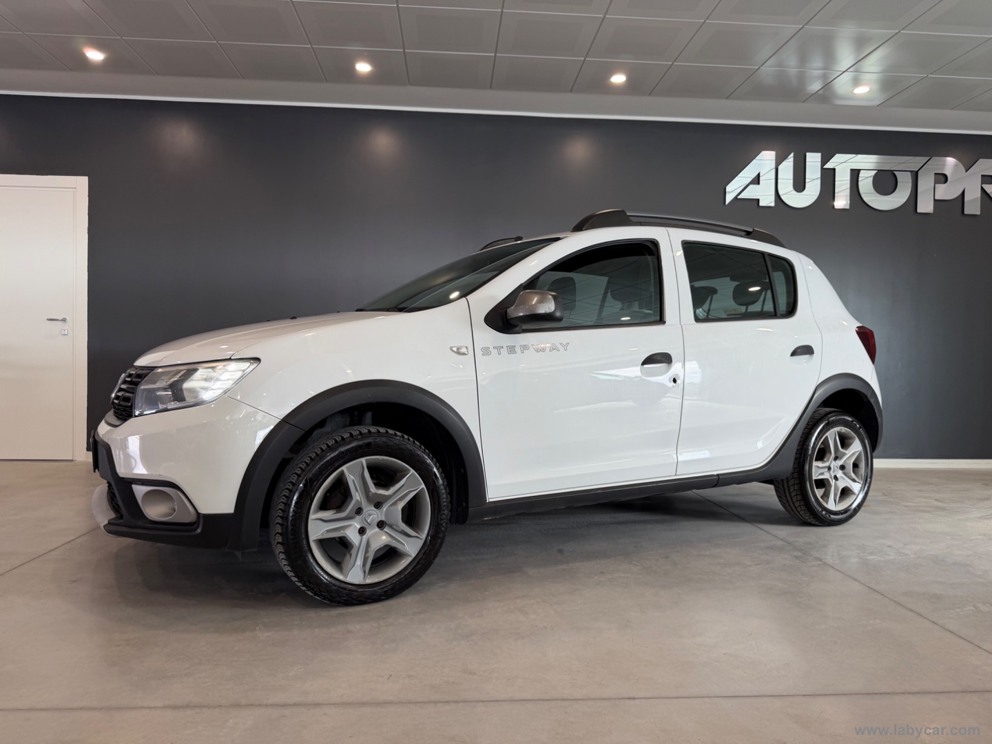Sandero Stepway 1.5 dCi 8V 90 CV S&S - immagine 2