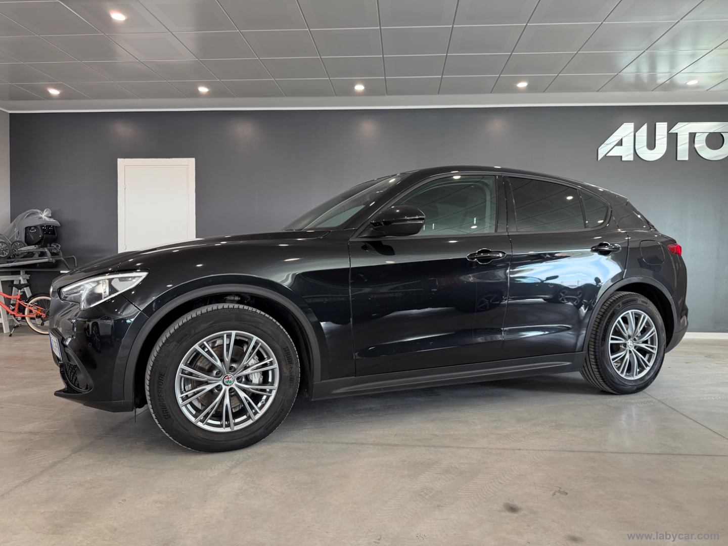 Stelvio 2.2 T.diesel 190 CV AT8 Q4 Bus. - immagine 2