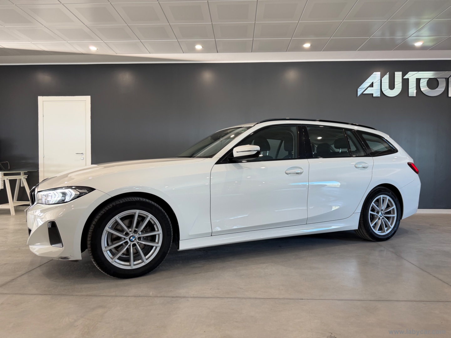 316d 48V Touring Msport - immagine 2