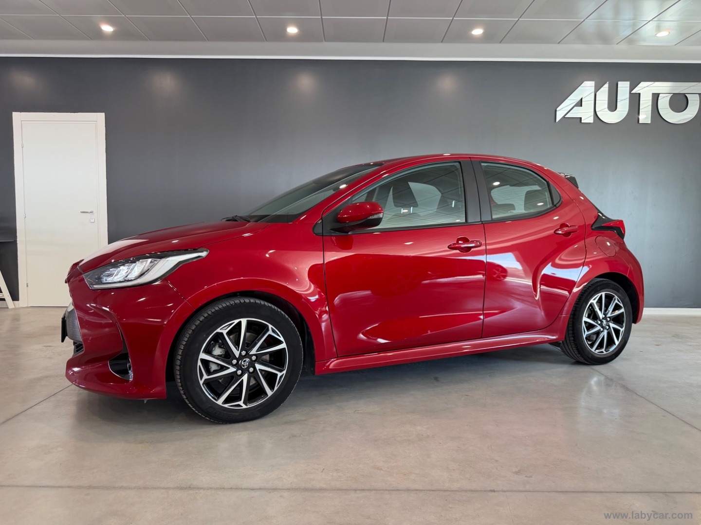 Yaris 1.5 Hybrid 5p. Trend - immagine 2