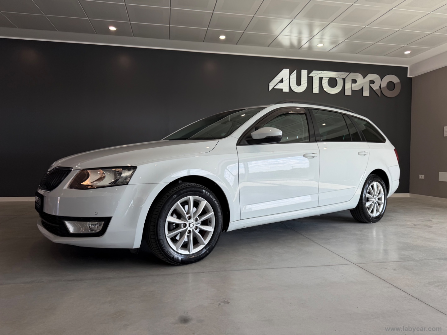 Octavia 1.6 TDI CR 110 CV Wagon Ambition - immagine 2