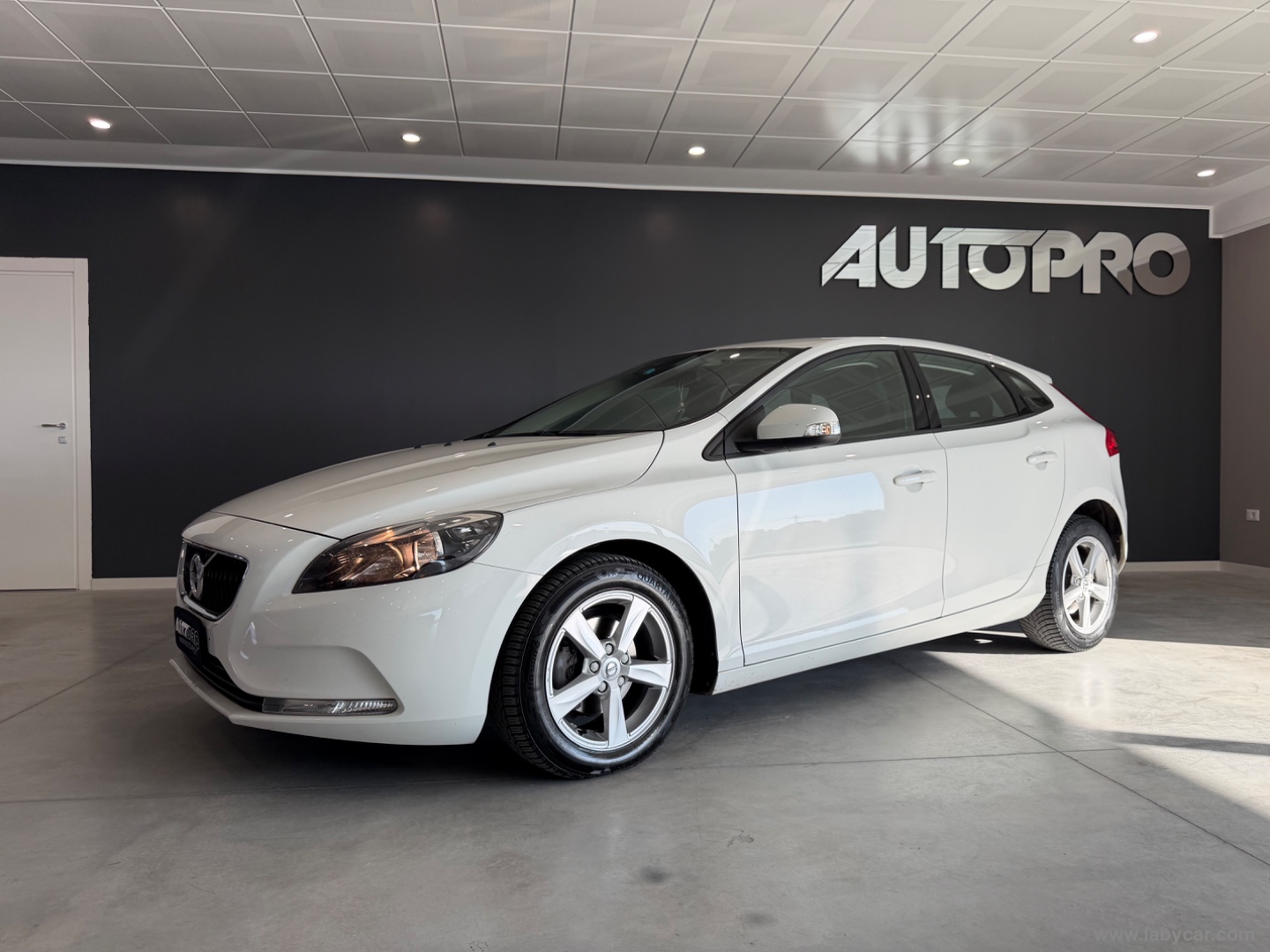 V40 D2 Business - immagine 2