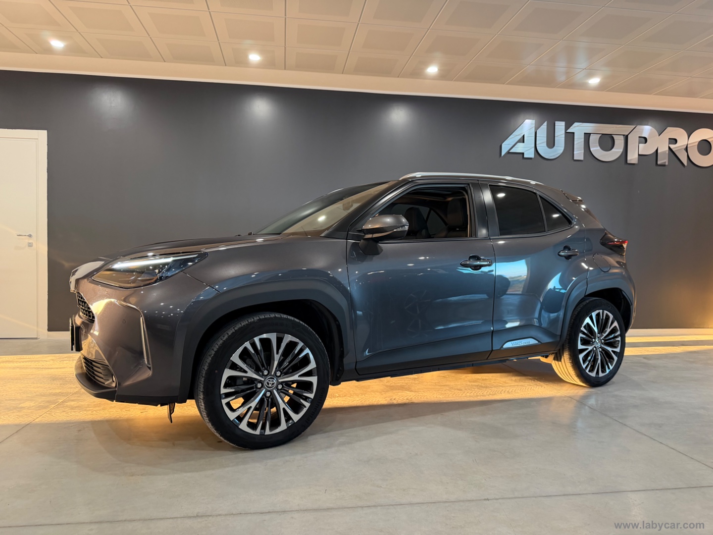 Yaris Cross 1.5 Hybrid 5p. E-CVT Advent. - immagine 2