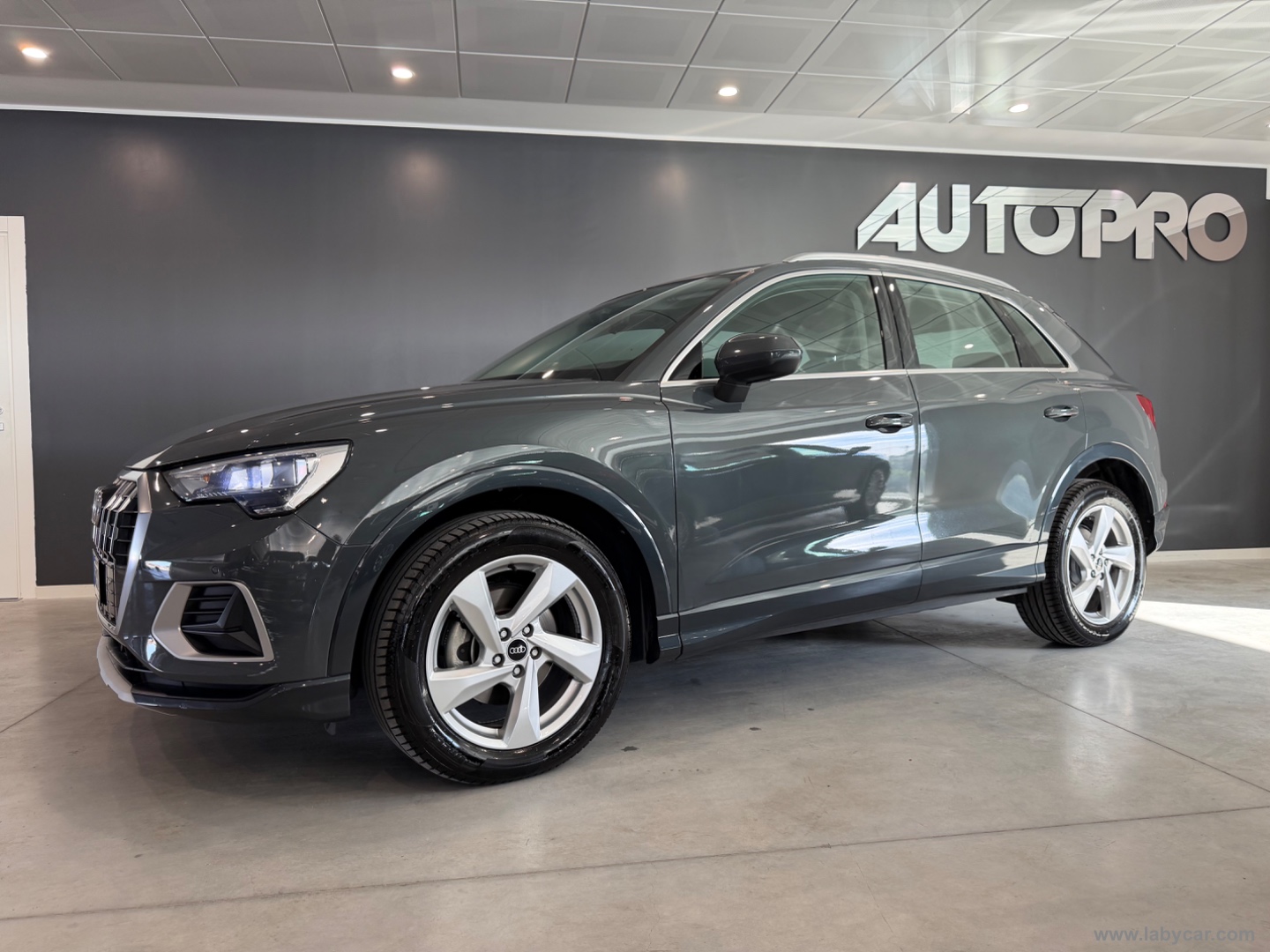 Q3 35 TDI S tronic Business Advanced - immagine 2