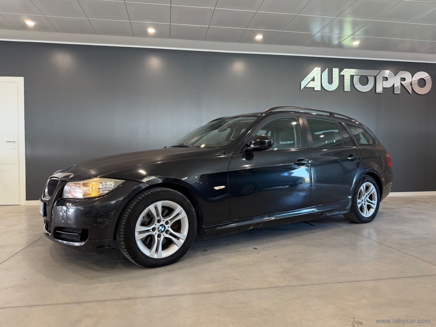 320d Touring Futura - immagine 2