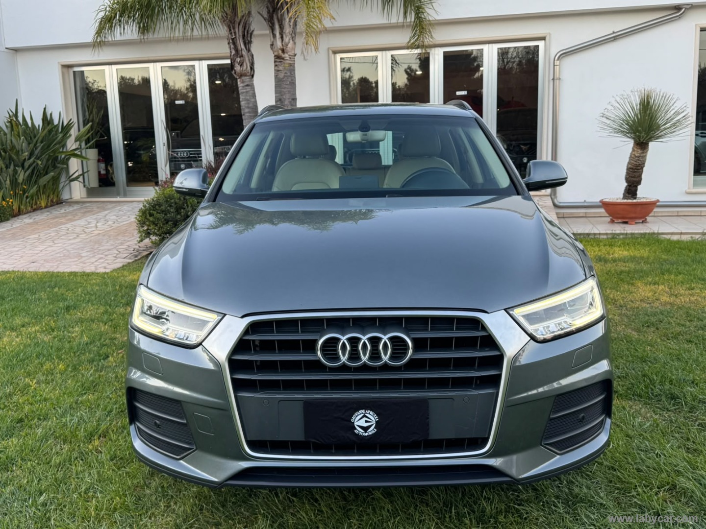 Q3 2.0 TDI 150CV S tronic Design - immagine 2