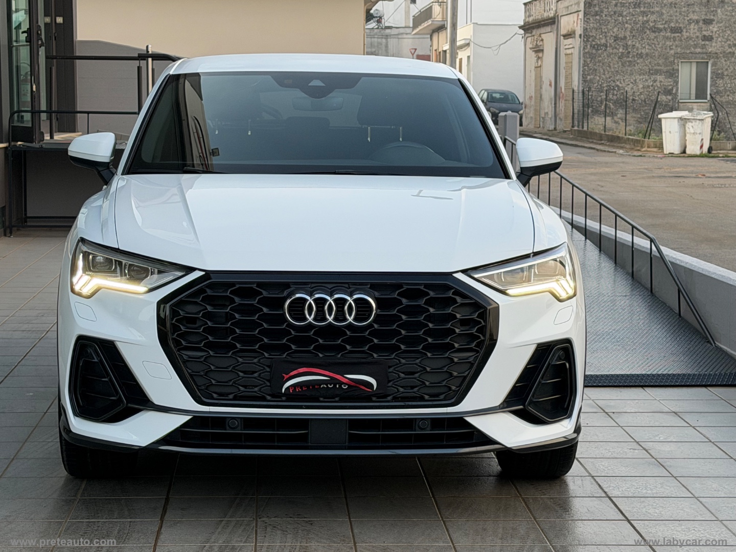 Q3 SPB 35 TDI S tronic Business Plus - immagine 2