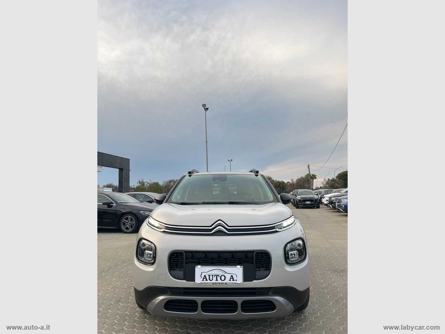 C3 Aircross BlueHDi 100 Shine - immagine 2