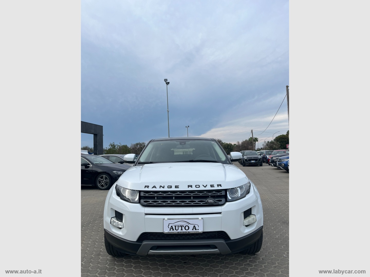 RR Evoque 2.2 TD4 5p. Prestige - immagine 2