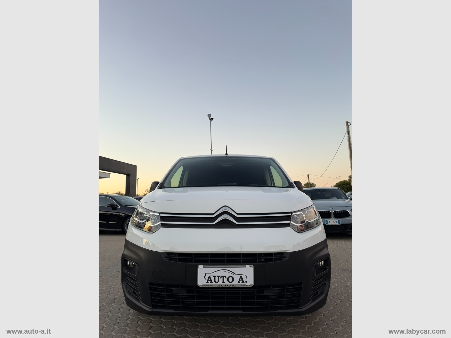 Berlingo BlueHDi 100 CV 3 POSTI - immagine 2