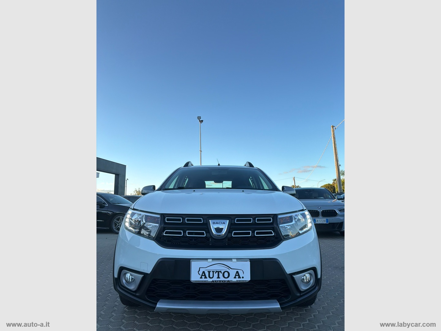 Sandero Stepway 0.9 TCe 12V 90 CV S&S PRESTIGE - immagine 2