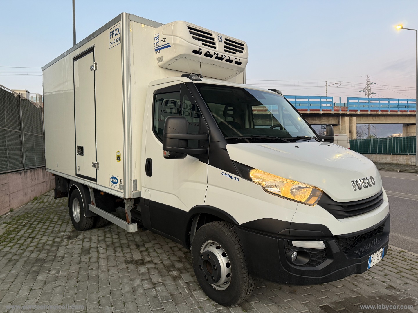 60C15 ISOTERMICO CON GRUPPO FRIGO - immagine 2