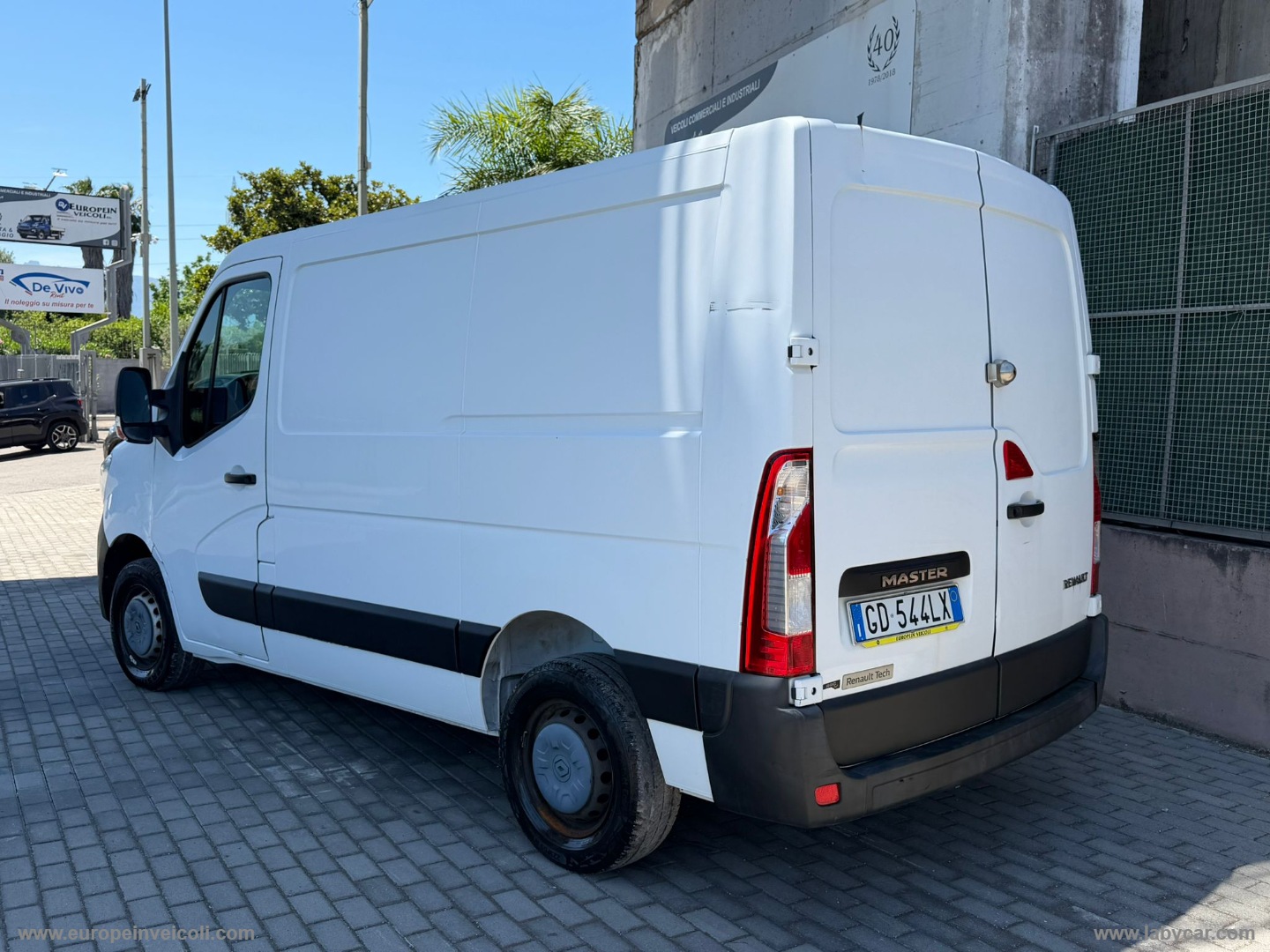Master T28 2.3dCi135 PC-TN Furg. Ice - immagine 2