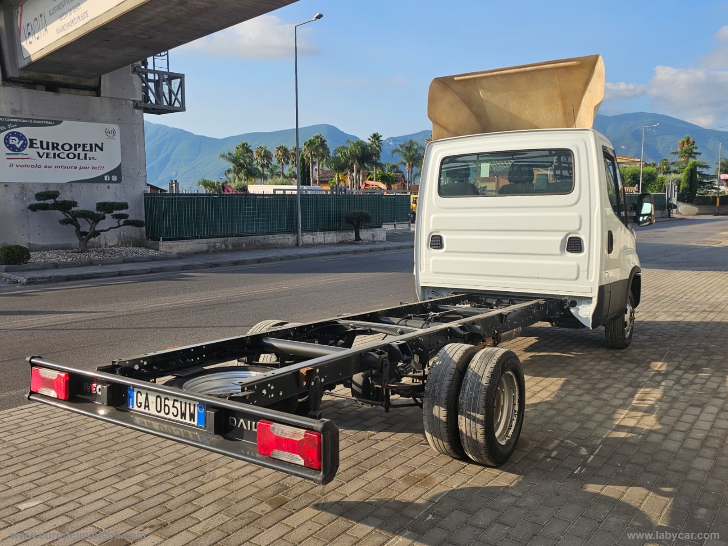 Daily 35C14 BTor 2.3 HPT PL-RG Cab. - immagine 2