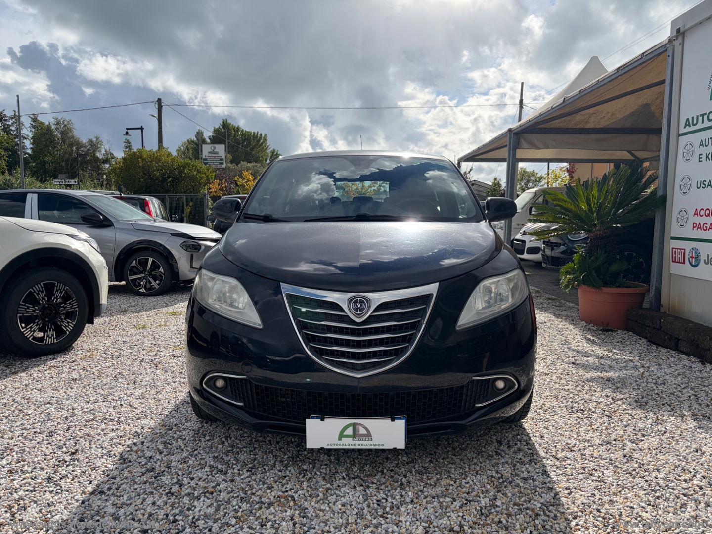 Ypsilon 0.9 T.Air 85 CV 5p. S&S DFN Gold - immagine 2