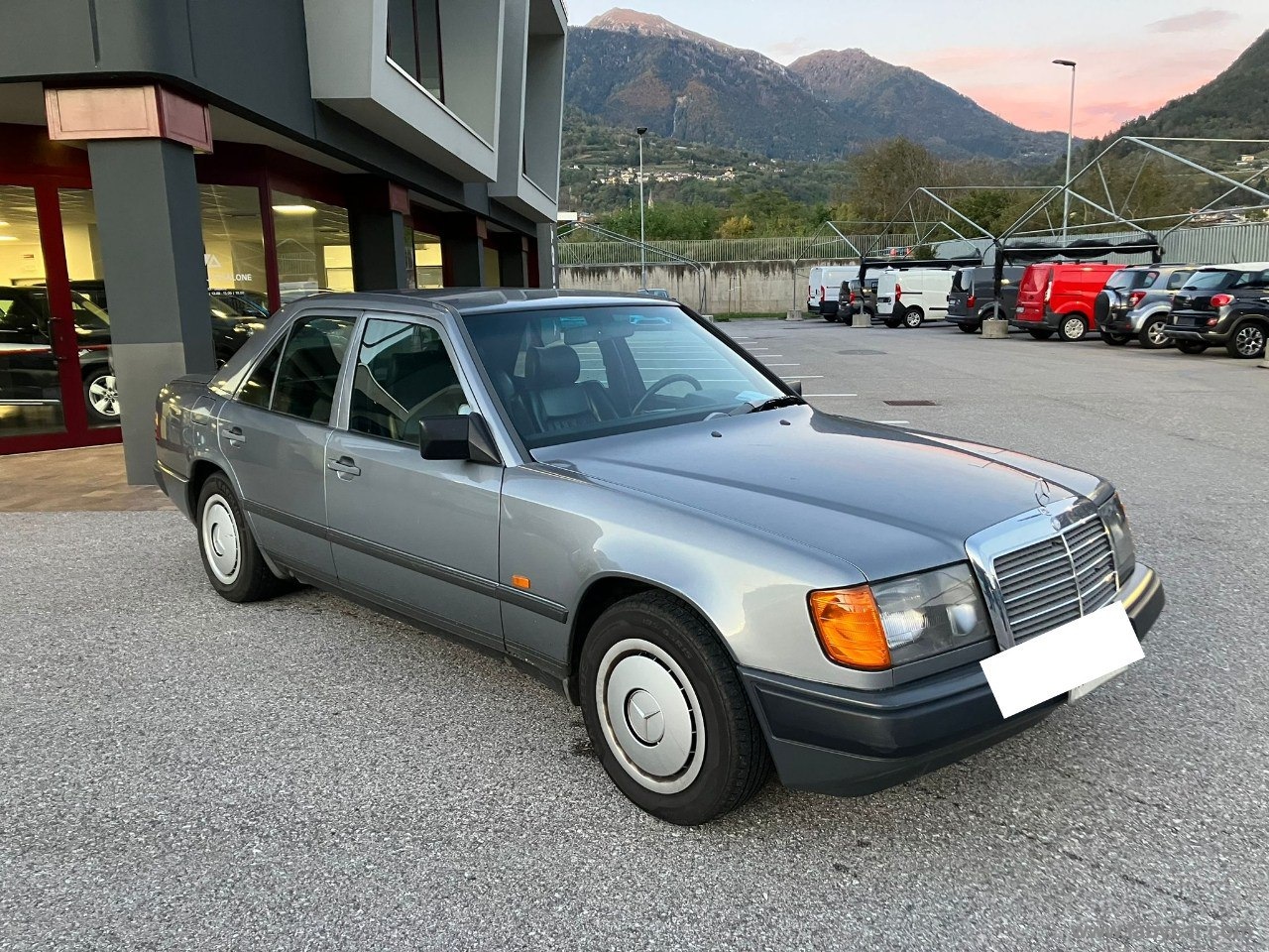 200 E 2.0 BZ 122CV 4 PORTE - immagine 2