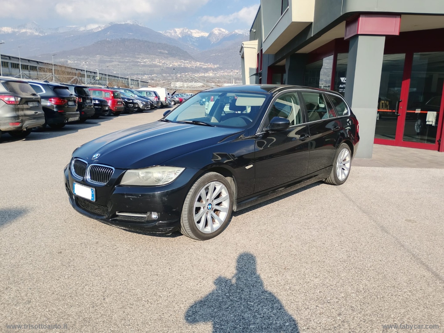318d 2.0 143 CV Touring Eletta - immagine 2