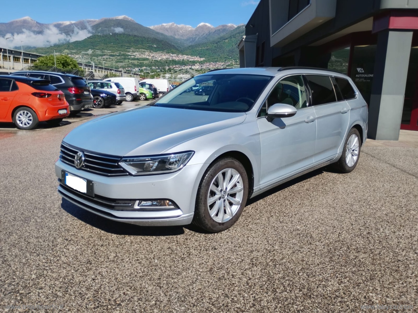 Passat Variant 2.0 TDI DSG Business BMT - immagine 2
