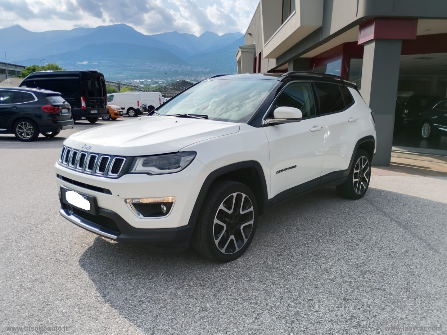 Compass 2.0 Mjt II 170CV aut. 4WD Limited - immagine 2