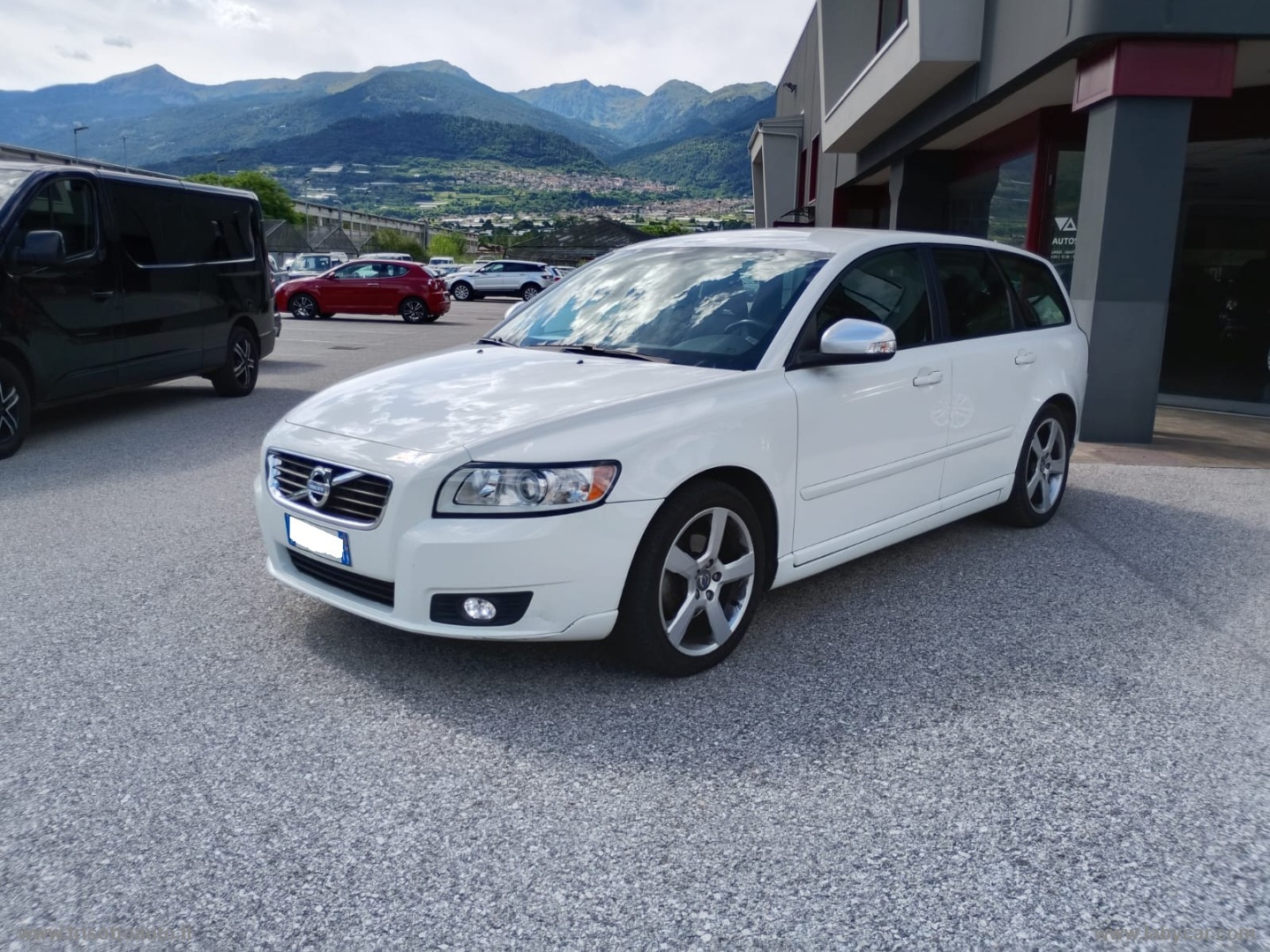 V50 1.6 114CV DRIVE R-design - immagine 2