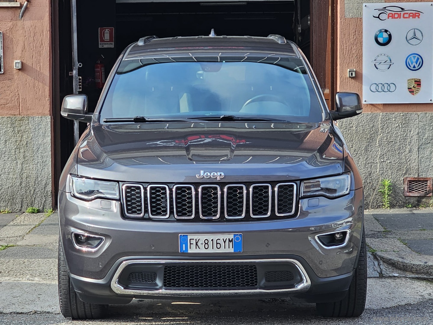 Gr. Cherokee 3.0 V6 CRD 250 MJT II Limited - immagine 2