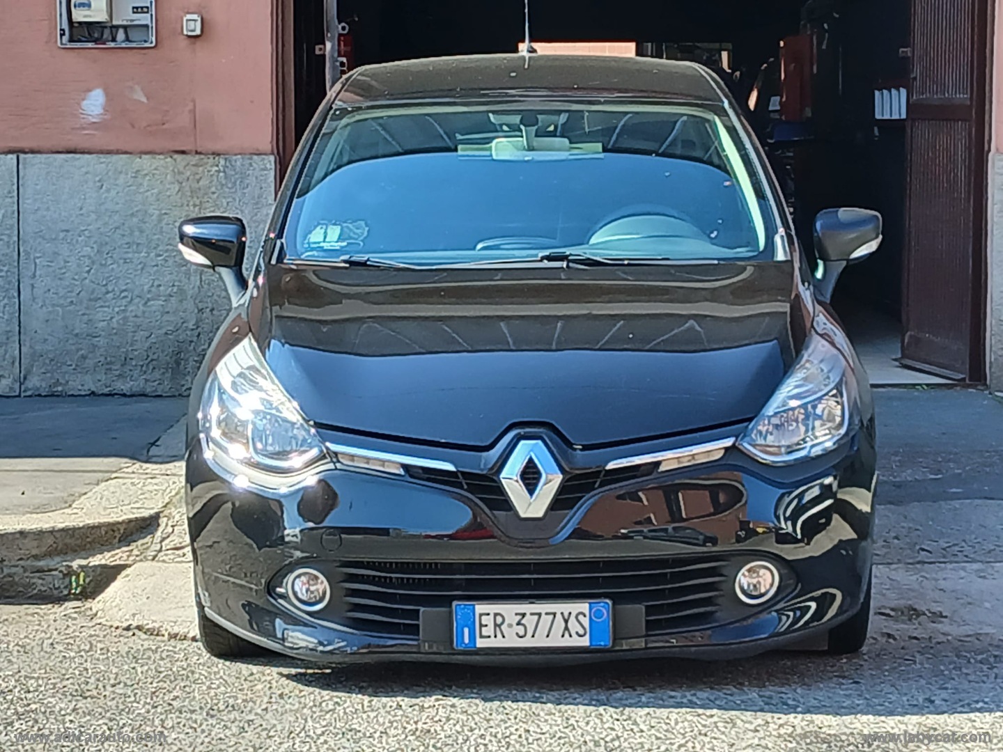 Clio 1.5 dCi 8V 75 CV 5p. Live - immagine 2