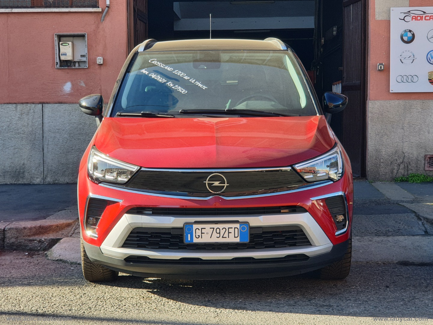 Crossland 1.2 T 12V 110 CV S&S Ultimate - immagine 2