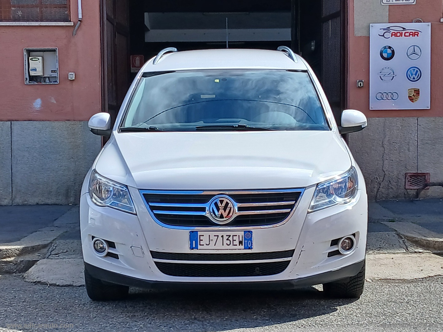 Tiguan 2.0 TDI 140 4MOT. DSG Sport&Style - immagine 2