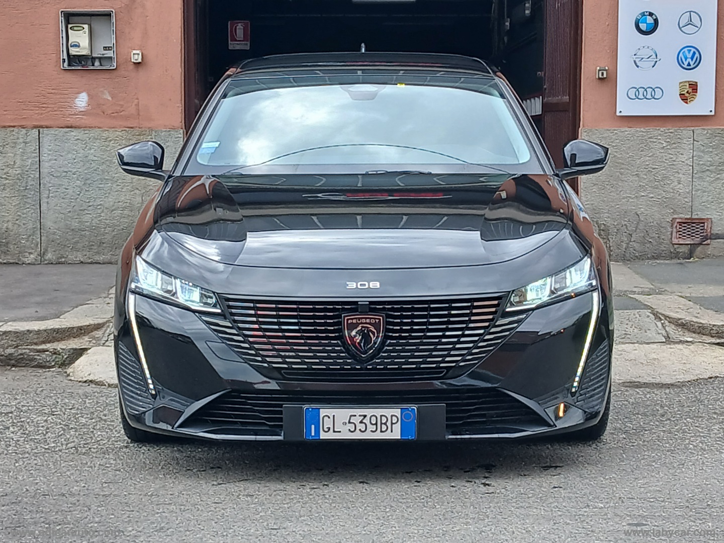 308 BlueHDi 130 S&S SW Allure Pack - immagine 2