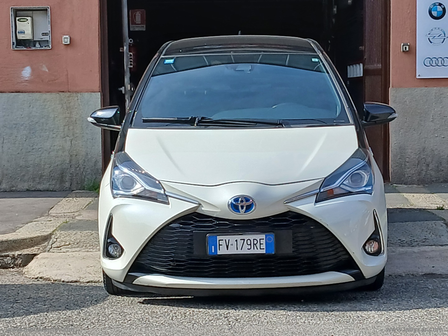 Yaris 1.5 Hybrid 5p. Trend White Ed. - immagine 2