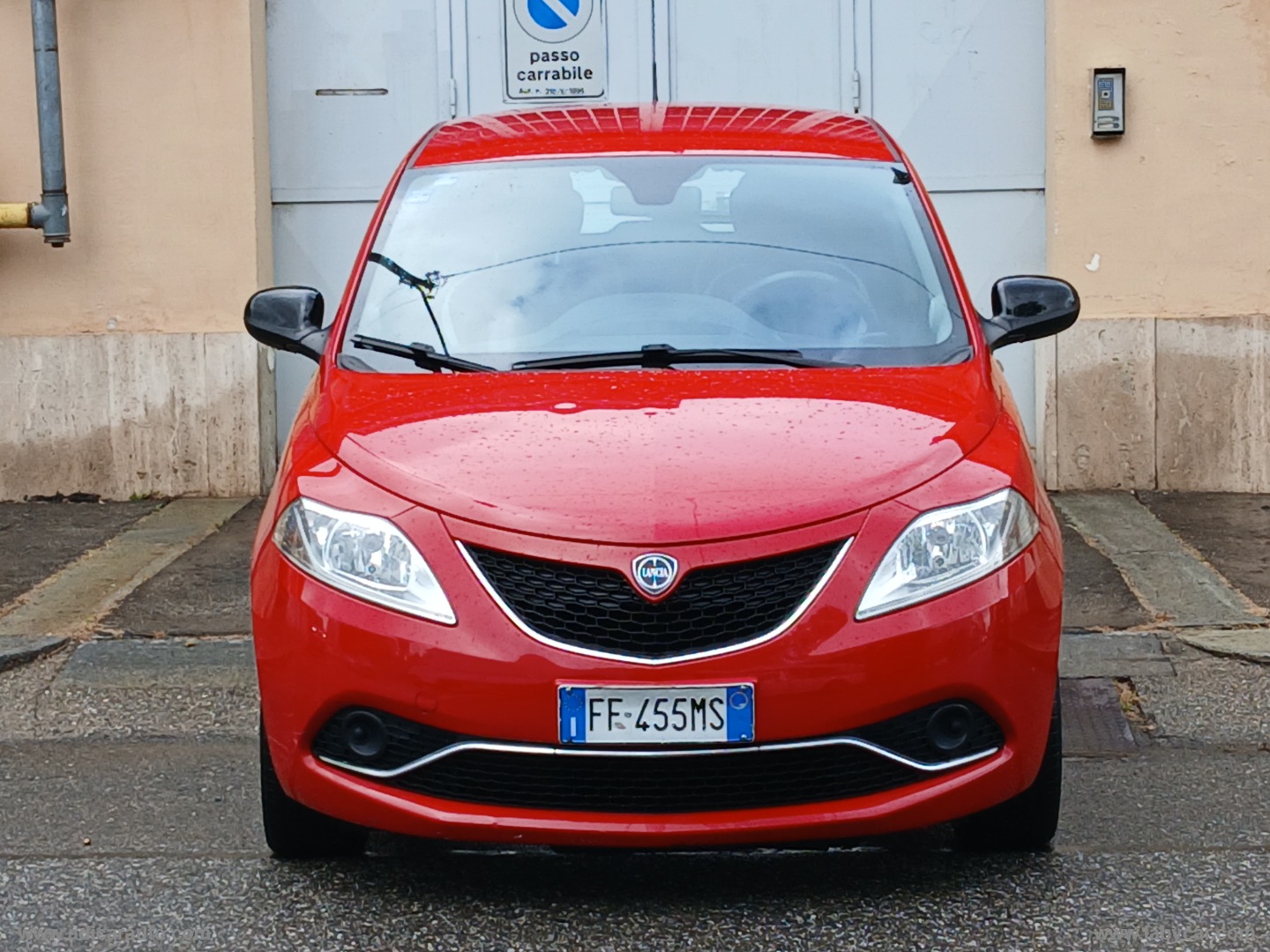Ypsilon 1.2 69 CV 5p. - immagine 2