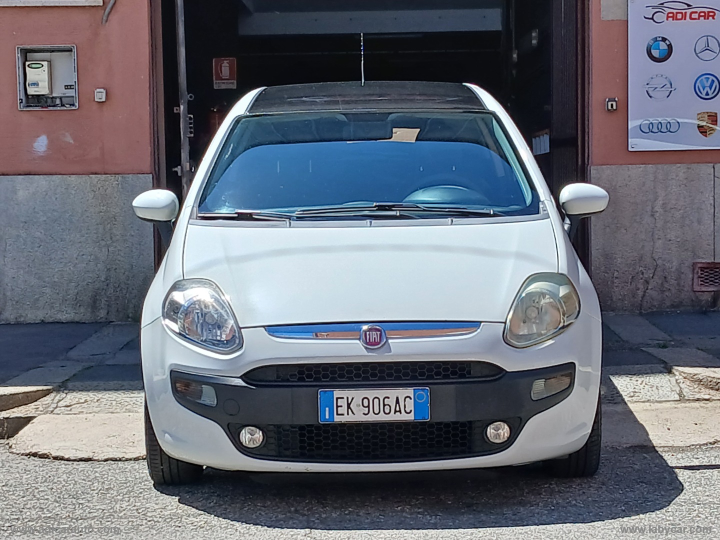 Punto 1.2 8V 3p. Lounge - immagine 2