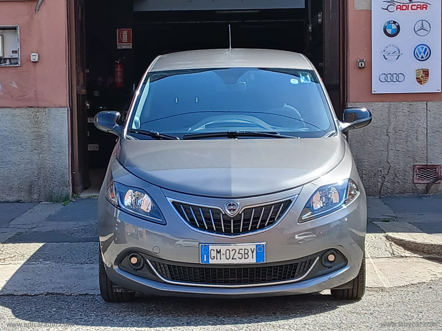 Ypsilon 1.0 FireFly 5p.S&S Hyb. Eco Gold - immagine 2