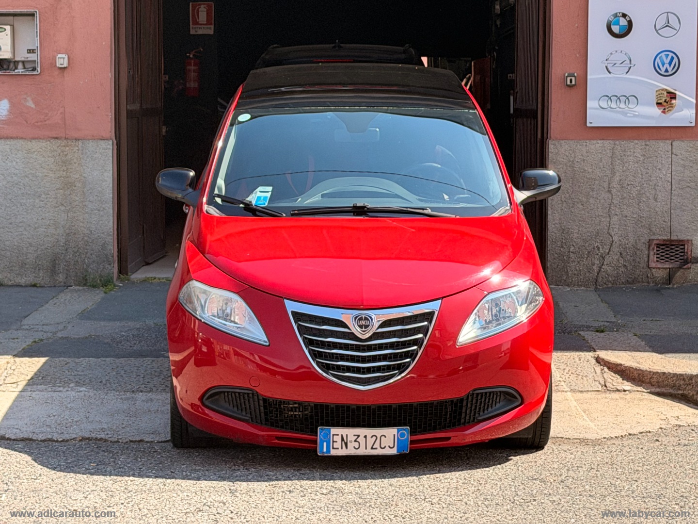 Ypsilon 0.9 T.Air 85 CV 5p. S&S Platinum - immagine 2