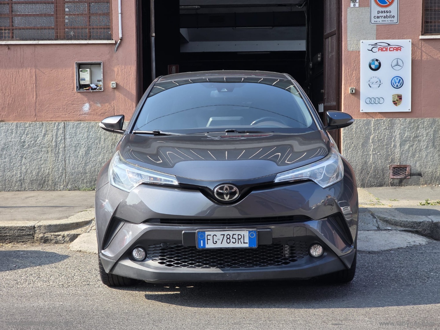 C-HR 1.2 Turbo CVT 4WD Lounge - immagine 2