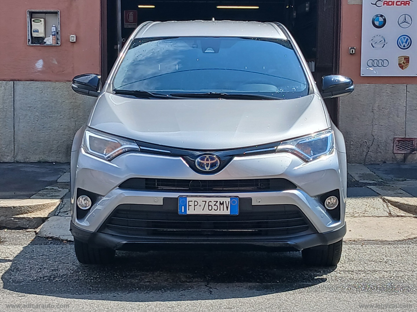 RAV4 2.5 Hybrid 2WD - immagine 2