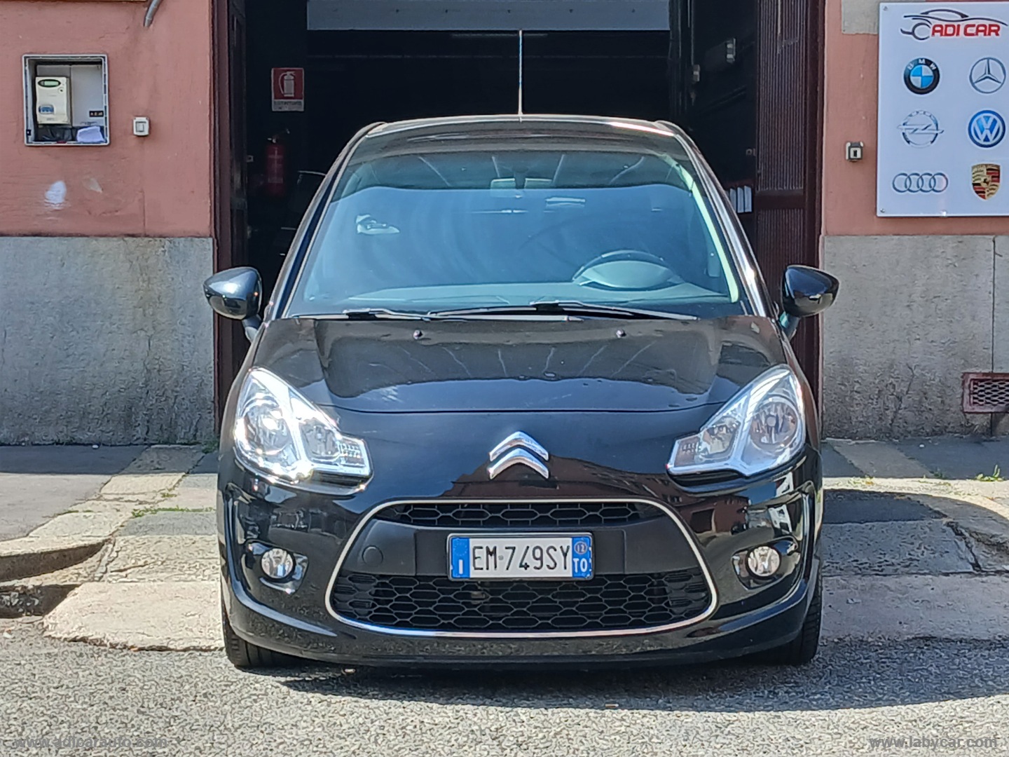 C3 1.1 60 CV Exclusive - immagine 2