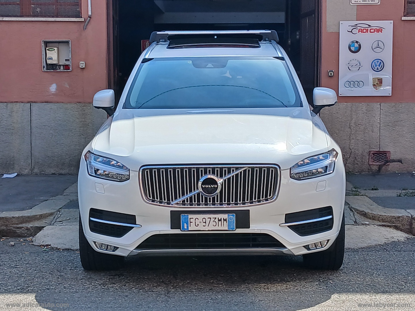 XC90 D5 AWD Geartr. 7 posti Inscription - immagine 2