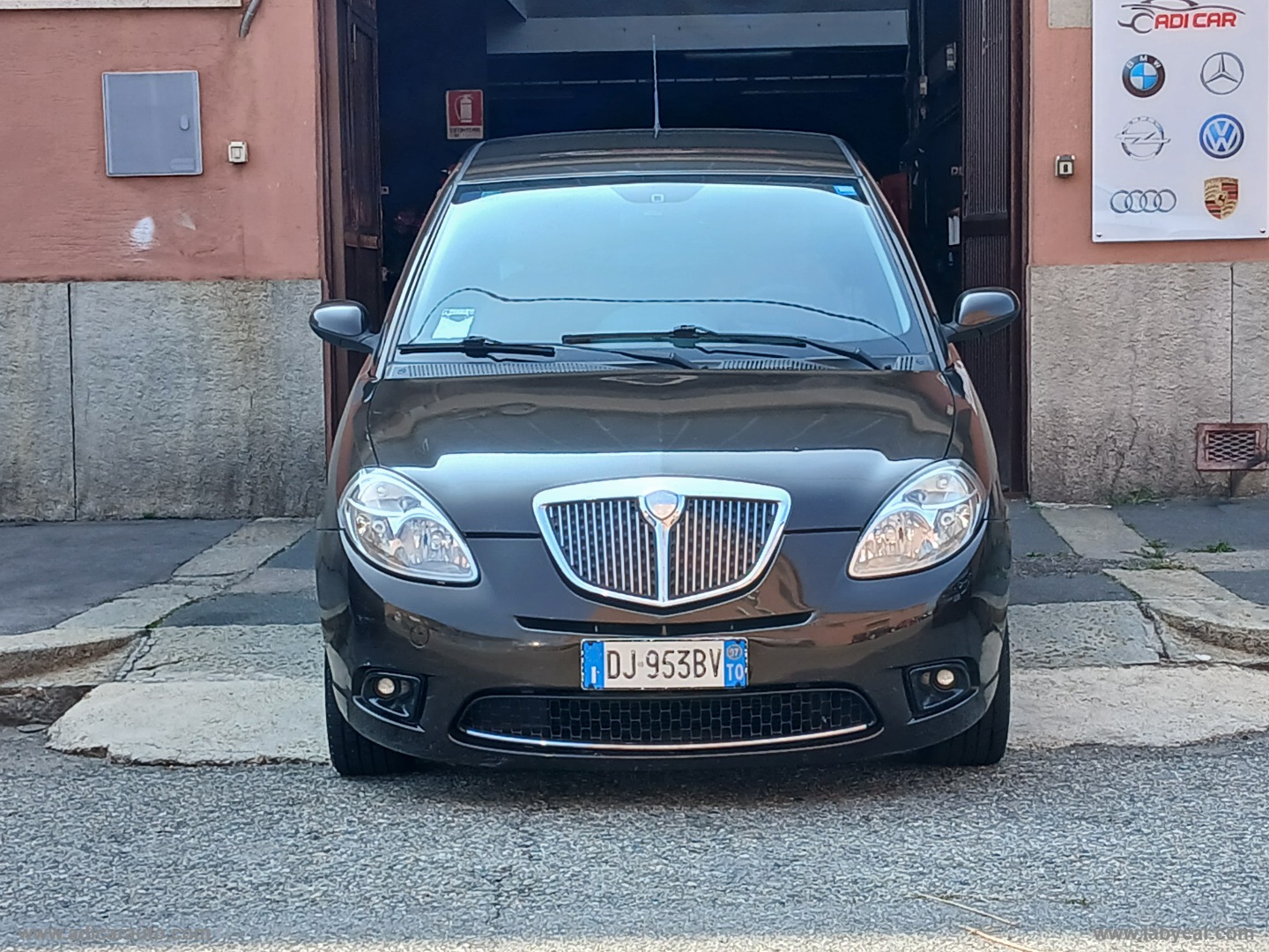 Ypsilon 1.4 16V 95 CV - immagine 2